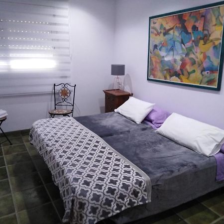 Private Rooms - Airport Sant Boi de Llobregat Luaran gambar