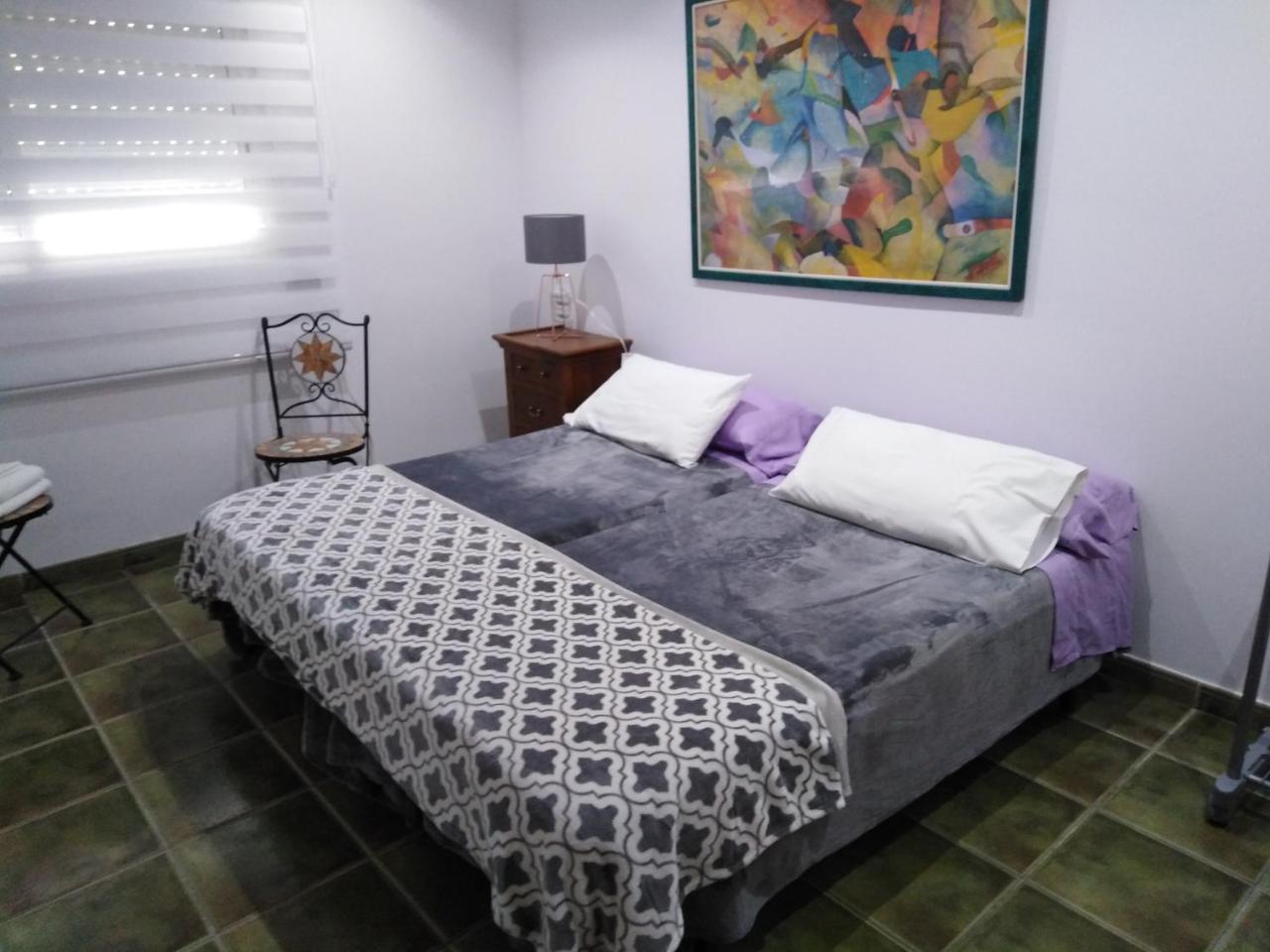 Private Rooms - Airport Sant Boi de Llobregat Luaran gambar